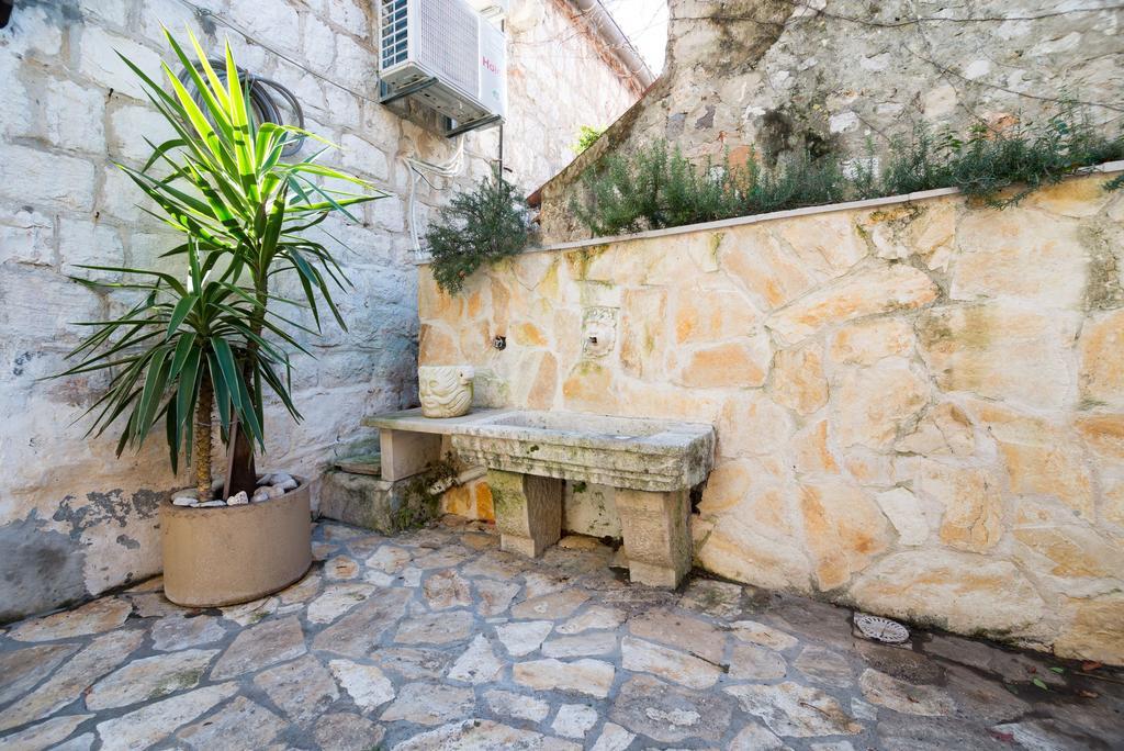 Villa Dubrovnik Old House Exterior foto